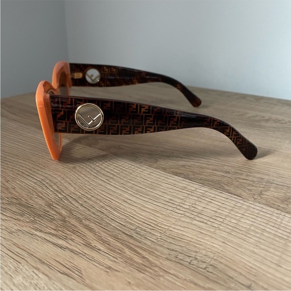 Fendi Orange Sunglasses - Picture 5 of 8